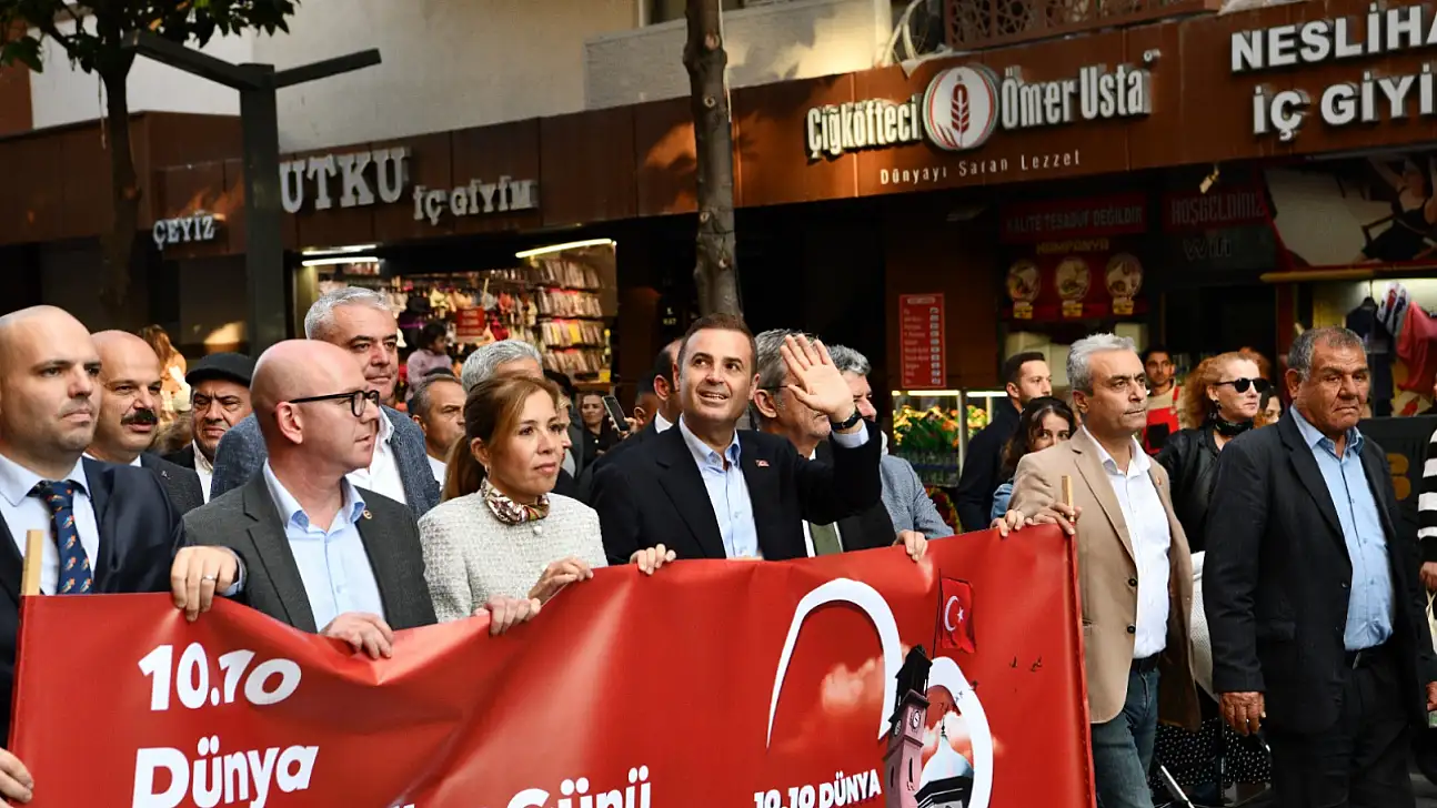 Büyükşehirden Dünya Balıkesirliler Günü'nde muhteşem kortej