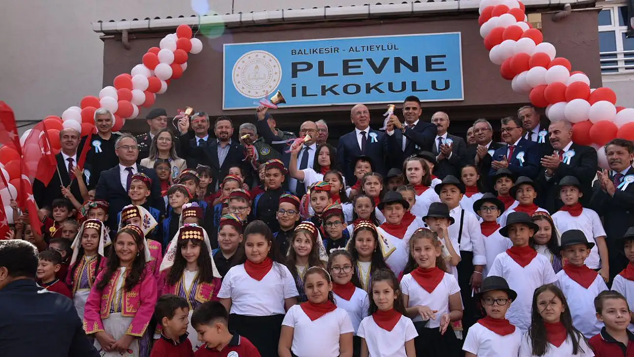 İlköğretim Haftası Kutlama Programı Plevne İlkokulu'nda Gerçekleştirildi