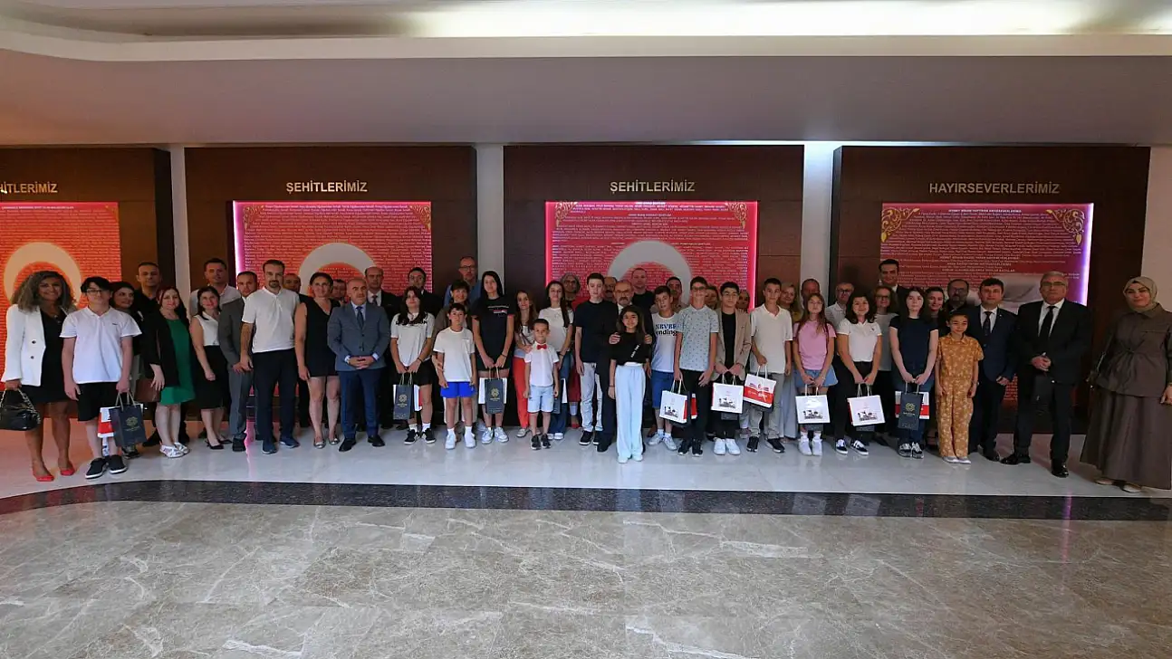 Vali İsmail Ustaoğlu'ndan Şampiyonlara Özel Tebrik