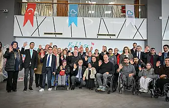 Akın: 'Engelliler Günü bir güne sığdırılacak bir gün değil'