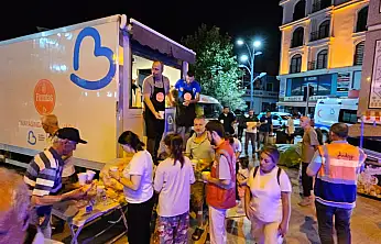 Büyükşehir 192 araç ve 516 personelle deprem bölgesinde