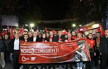 Kuvayımilliye'nin şehrinde Cumhuriyet coşkusu   Akın, 'Cumhuriyet kimsesizlerin kimsesidir'