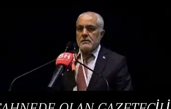 Ramazan DEMİR Yazdı...SAHNEDE OLAN GAZETECILIK DEĞİL