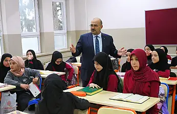Vali Ustaoğlu Gazi İmam Hatip'te  Geleceğin Hafızlarına Anlamlı Ziyaret