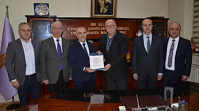 Balıkesir Esnafından Öğretmenlere 24 Kasım'a Özel İndirim Desteği