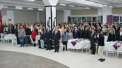 BURHANİYE BELEDİYESİ'NDEN ÖĞRETMENLER GÜNÜ YEMEĞİ