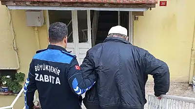 Büyükşehir Belediyesi, zorlu hava koşullarında da kimseyi yalnız bırakmıyor