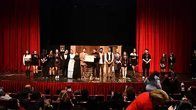 Büyükşehir, hafta sonlarını tiyatroyla renklendiriyor