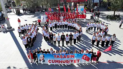 CUMHURİYETİMİZİN 102. YILI BURHANİYE'DE COŞKUYLA KUTLANDI