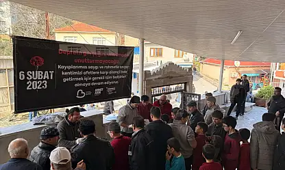 Büyükşehir deprem şehitleri anısına 20 ilçede pilav dağıttı*