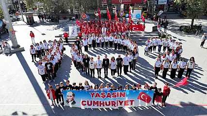 CUMHURİYETİMİZİN 102. YILI BURHANİYE'DE COŞKUYLA KUTLANDI