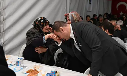 Başkan Akın, Ramazan'ın son iftarında baba ocağındaydı