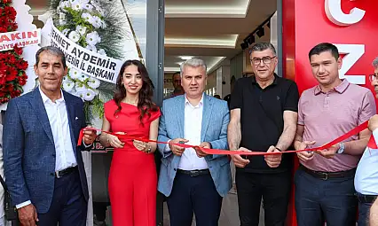 Turgut Eczanesi Görkemli Bir Törenle Açıldı