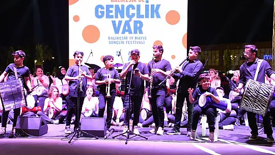 Avlu, birbirinden güzel konserlere sahne oldu