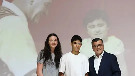BAŞKAN HAKAN ŞEHİRLİ'NİN MİSAFİRLERİ ERASMUS ÖĞRENCİLCERİ OLDU