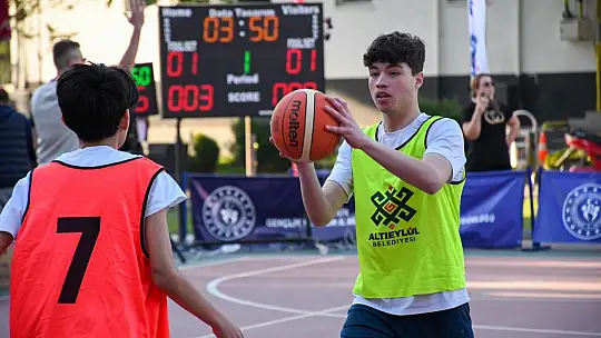 19 Mayıs heyecanı Altıeylül'de yaşanacak