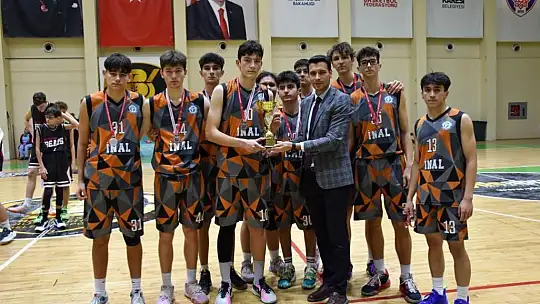İnebey Andolu Lisesi Balıkesir İkincisi