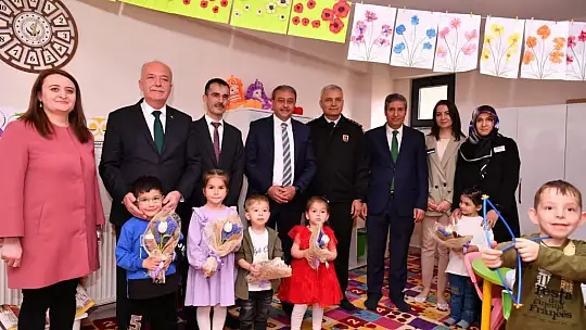 Dursunbey'de Göbül'de İlkve Orta Okul Vatandaştan