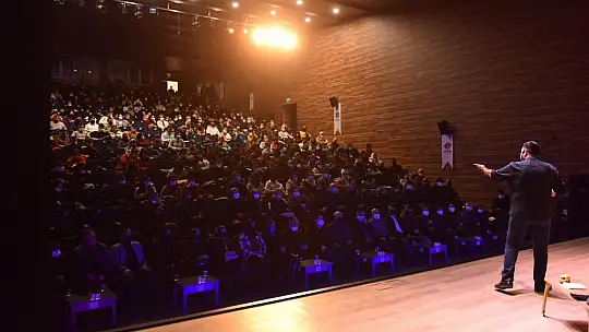 Çocuklar Altıeylül'ün Yarıyıl Şenliği'nde Buluştu