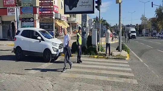 Jandarma Trafikten 'Önce Yaya' Mesaisi