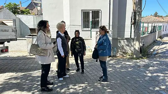 Burhaniye Belediyesi, Börezli Mahellesi'nde Hizmetlerini Sürdürüyor