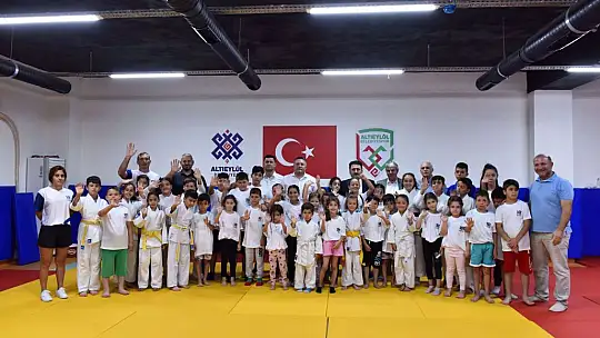 Altıeylül'de Yaz Spor Kurslarına Yoğun İlgi