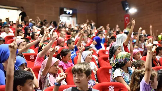 Çocuklar Milli Ve Manevi Değerlerine Sahip Çıkacak
