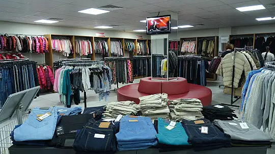 ALTIEYLÜL BİNLERCE AİLEYE DESTEK ELİ UZATTI