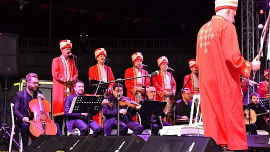 Altıeylül'de 100'üncü Yıl Coşkusu