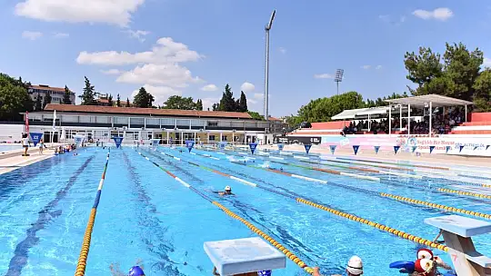 Altıeylül'de Yaz Spor Kurslarına Yoğun İlgi