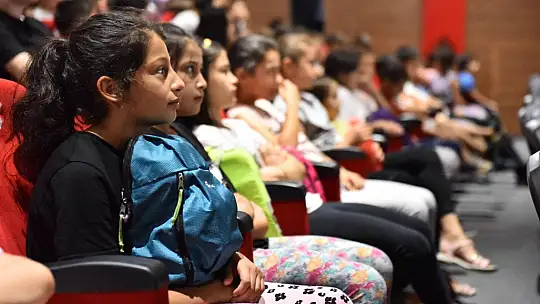 Çocuklar Milli Ve Manevi Değerlerine Sahip Çıkacak