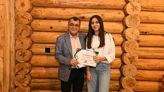 GENÇLİK KOROSU'NA SERTİFİKALARI VERİLDİ