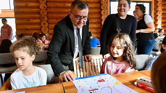 MİNİKLERİN GÖZÜNDEN ATATÜRK