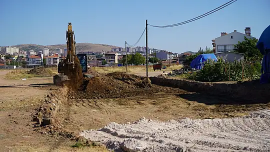 Altıeylül'de Yol Çalışmaları Sürüyor