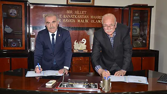 Balıkesir Esnafından Öğretmenlere 24 Kasım'a Özel İndirim Desteği