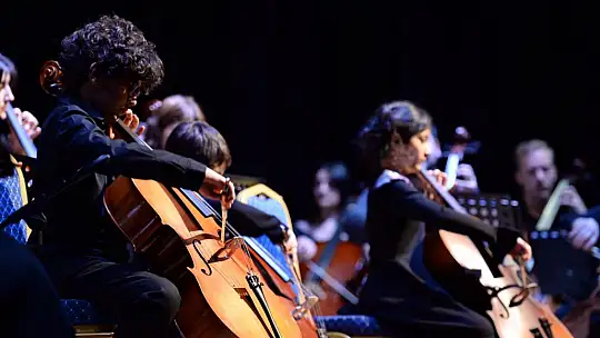 Altıeylül Çello Konseriyle Bahara Merhaba Dedi
