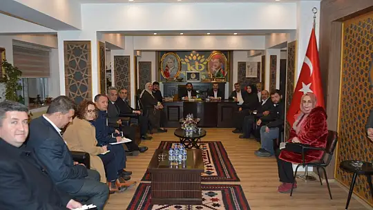 Ak Parti İl Teşkilatı Kepsut'u Ziyaret Etti