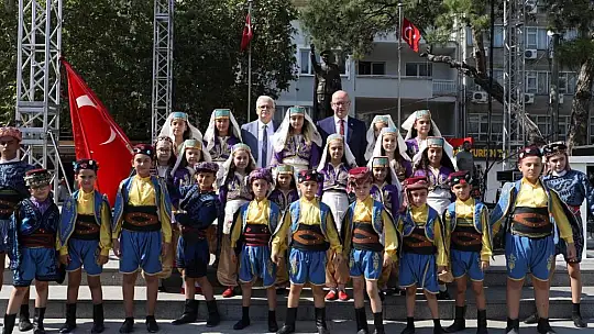 101 Yıllık Gurur Burhaniye'de Coşkuyla Kutlandı