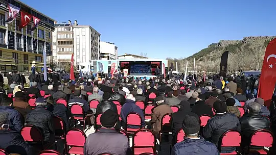 Dursunbey'de Doğalgaz Ateşi Yandı