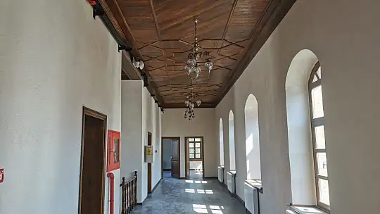 İvrindi'de 108 yıllık İlkokul Binası Restore Ediliyor