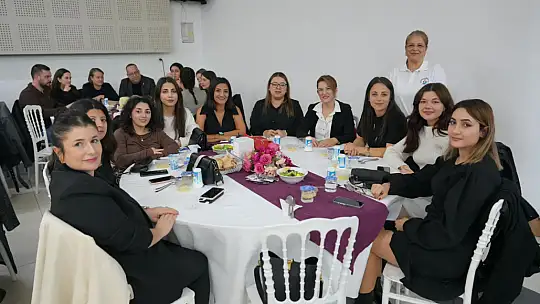 BURHANİYE BELEDİYESİ'NDEN ÖĞRETMENLER GÜNÜ YEMEĞİ