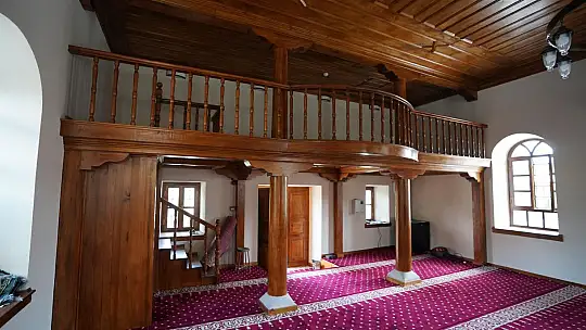 120 Yıllık Cami Küllerinden Doğdu