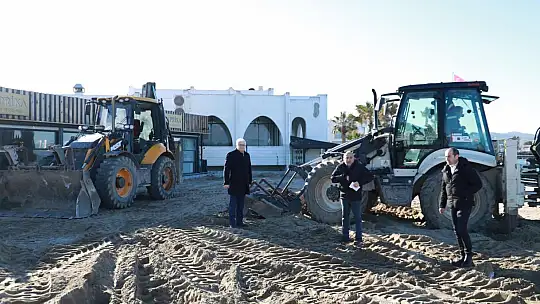 Ören Plajında Yapılan Beton Set Yıkıldı