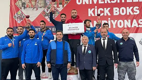 Rektör İlter Kuş, başarılı sporcuları kutladı
