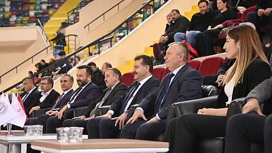 Yasemin Adar kadınlar Türkiye Güreş Şampiyonası devam ediyor
