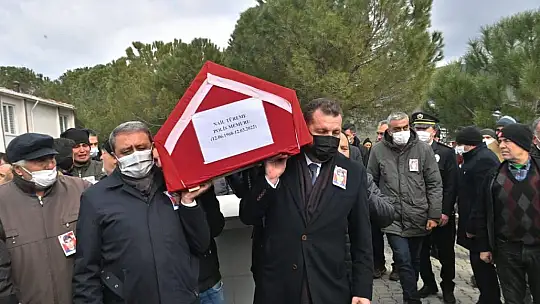 Şehit Polis Dualarla Baba Ocağında Toprağa Verildi