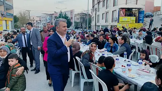 Mhp İftarlarına Altıeylül'de Devam Etti