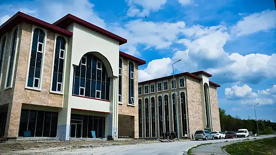 BAÜN'de İlahiyat Fakültesi Hızla Tamamlanıyor
