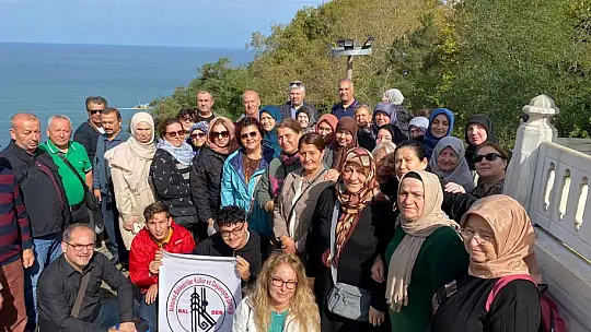 Gurbetçi Balıkesirliler Ordu'dan İstanbul'a Kadar Gezi Düzenledi