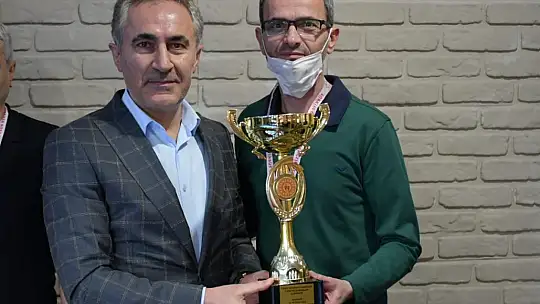 Balıkesir'de Bilardo Şampiyonası Heyecanı